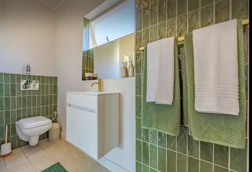 To Let 2 Bedroom Property for Rent in Tamboerskloof Western Cape